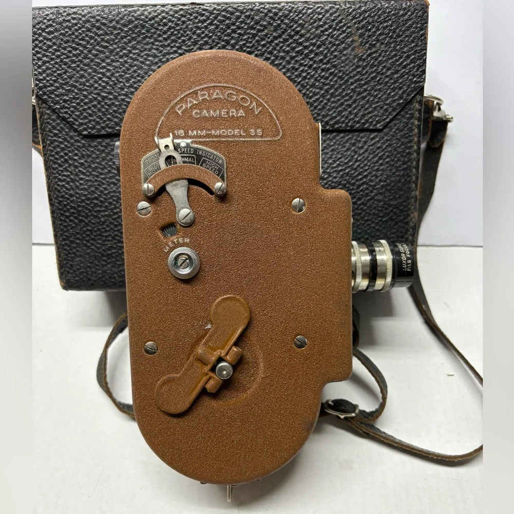 Vintage 16mm Movie Camera Paragon w/ Luxor Super Anastigmat F:1.5 focus 25mm USA